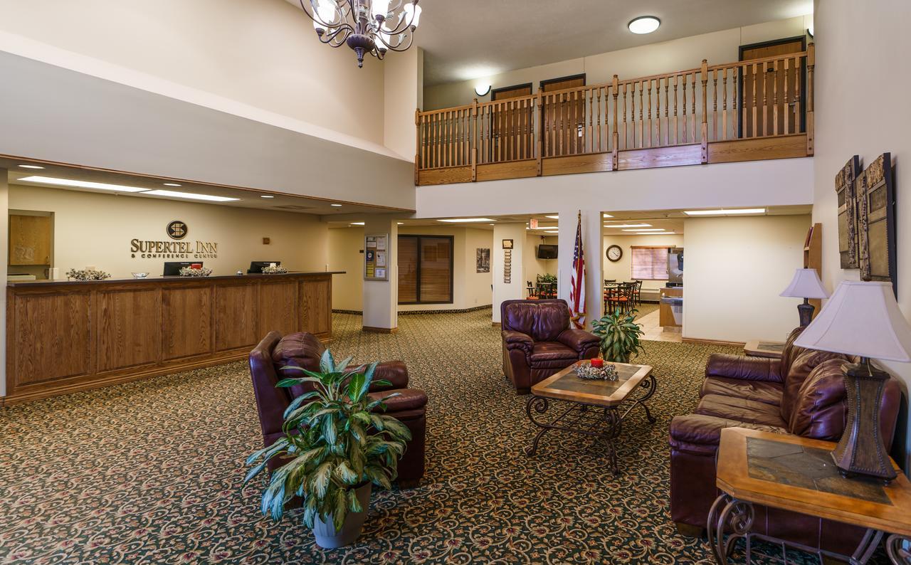 Supertel Inn And Conference Center Creston Buitenkant foto